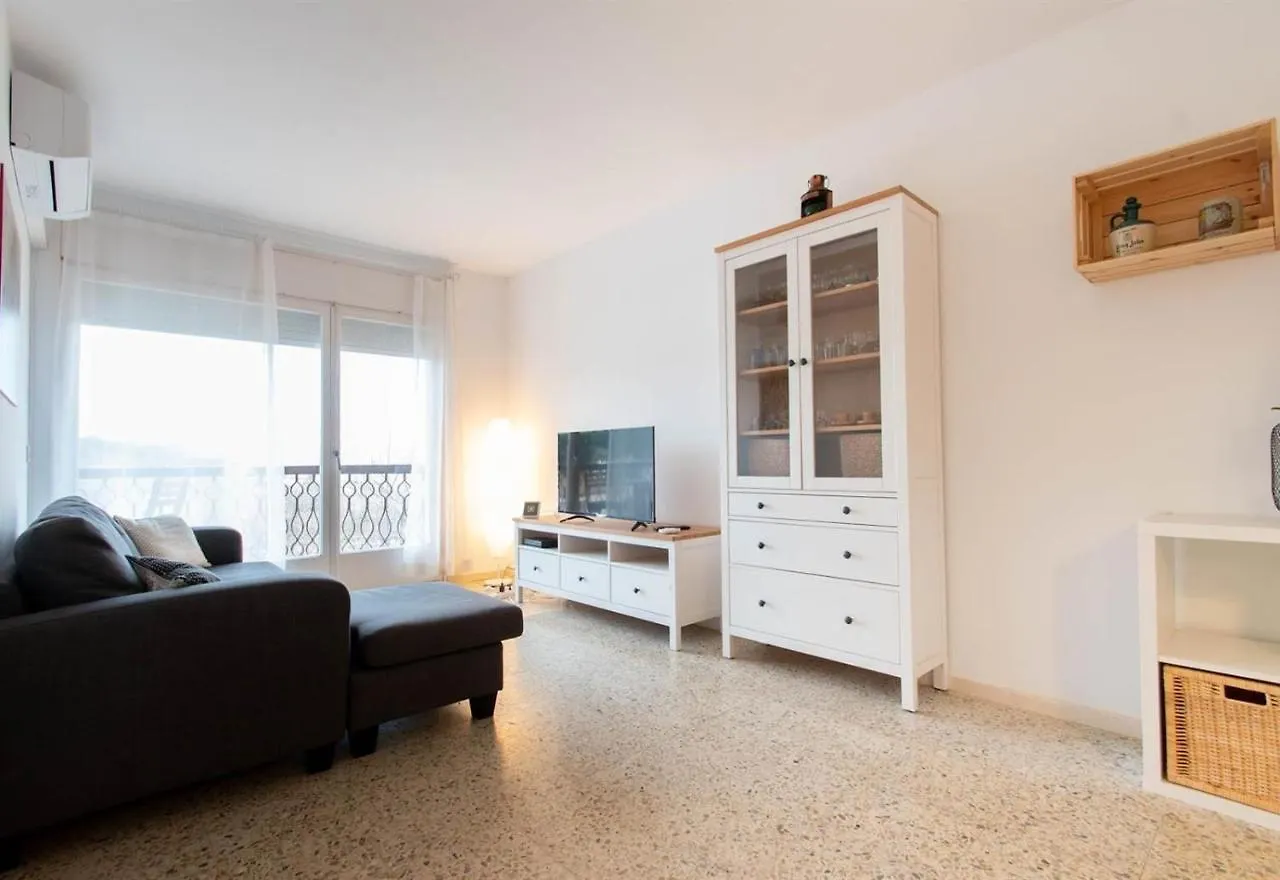 Moli Apartment Beach Canet De Mar Spanien